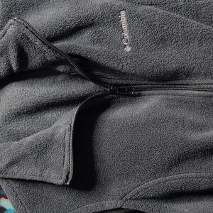 Columbia zip vest